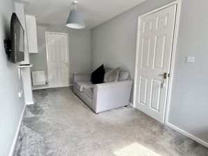 Downstairs Bedroom/Study- click for photo gallery